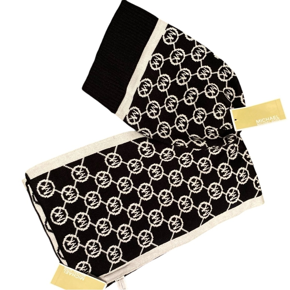 Authentic Michael Kors Set Logo Women's 2 Color Scarf Black White and hat - Picture 7 of 7